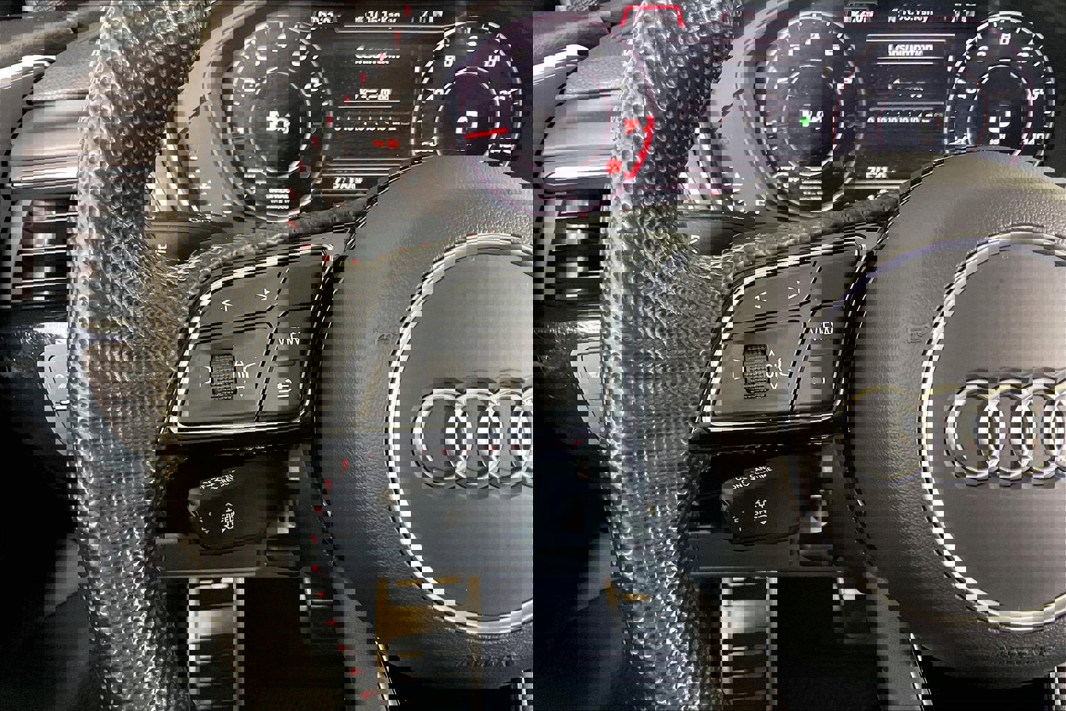 Used 2019 Audi A4 2.0T Premium Plus w/ Premium Plus Package image 18