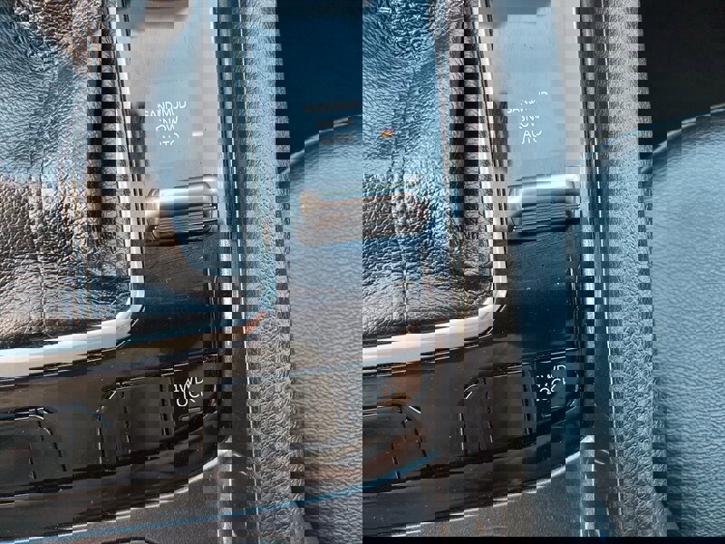 Used 2024 Jeep Compass Latitude image 22