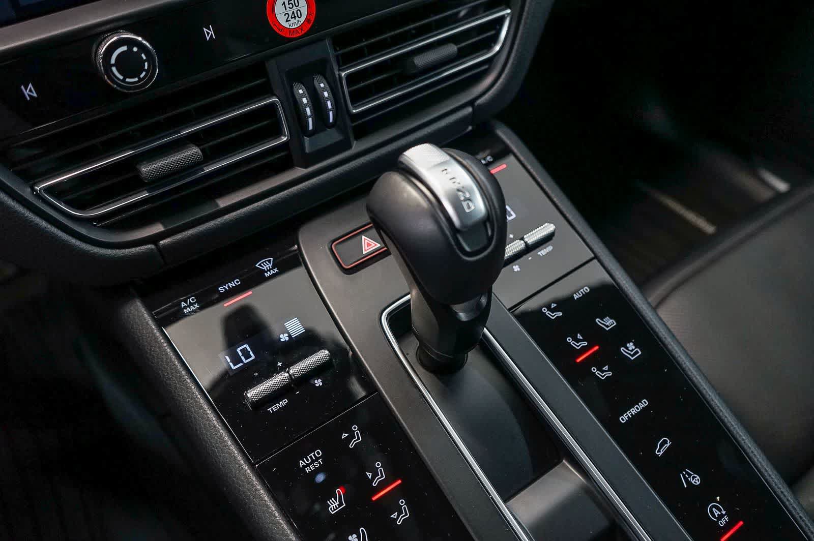 Certified 2026 Porsche Macan S AWD/4WD image 24
