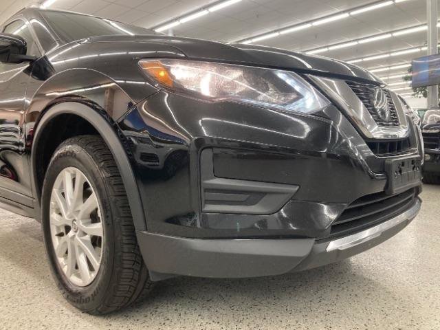 Used 2020 Nissan Rogue SV AWD/4WD image 38