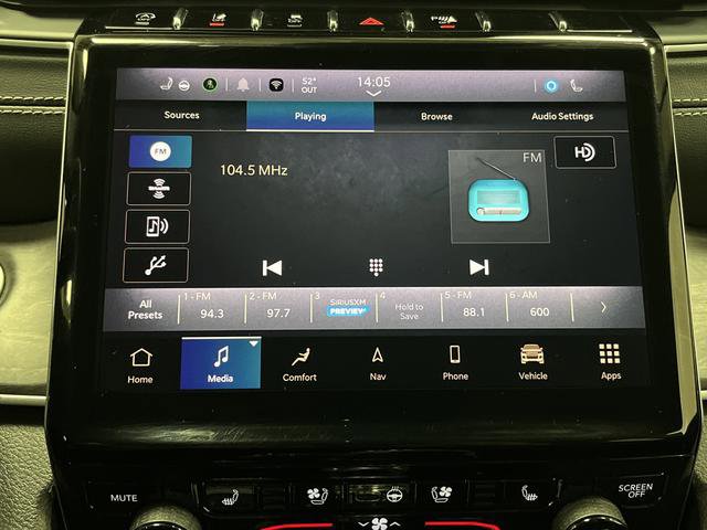 Used 2023 Jeep Grand Cherokee Limited w/ Luxury Tech Group II image 18