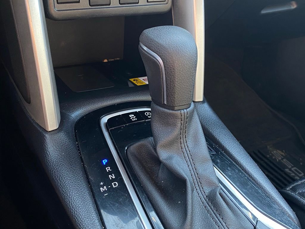 Used 2022 Toyota Corolla Cross LE w/ Moonroof Package image 17