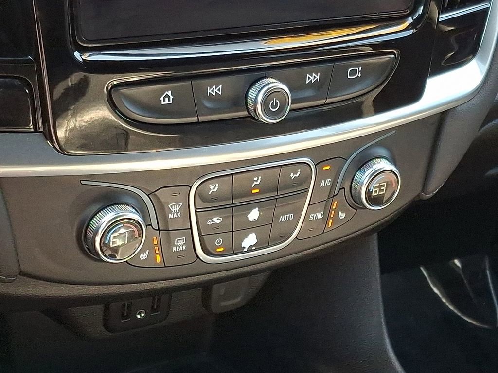 Certified 2023 Chevrolet Traverse LT image 17