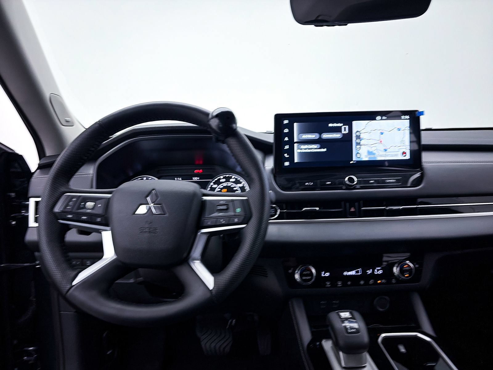 Used 2026 Mitsubishi Outlander SE FWD image 6
