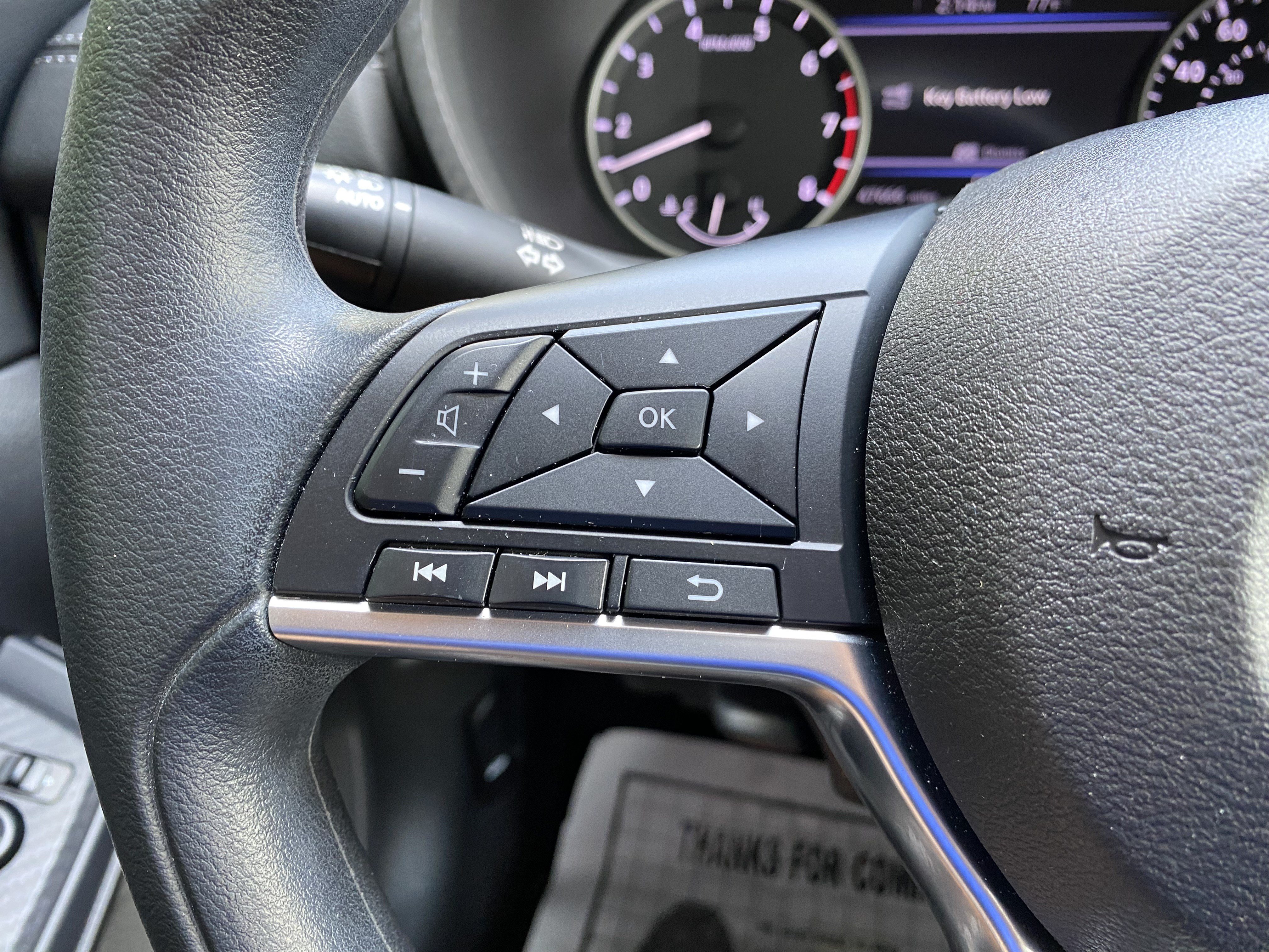 Used 2023 Nissan Sentra SV FWD image 18