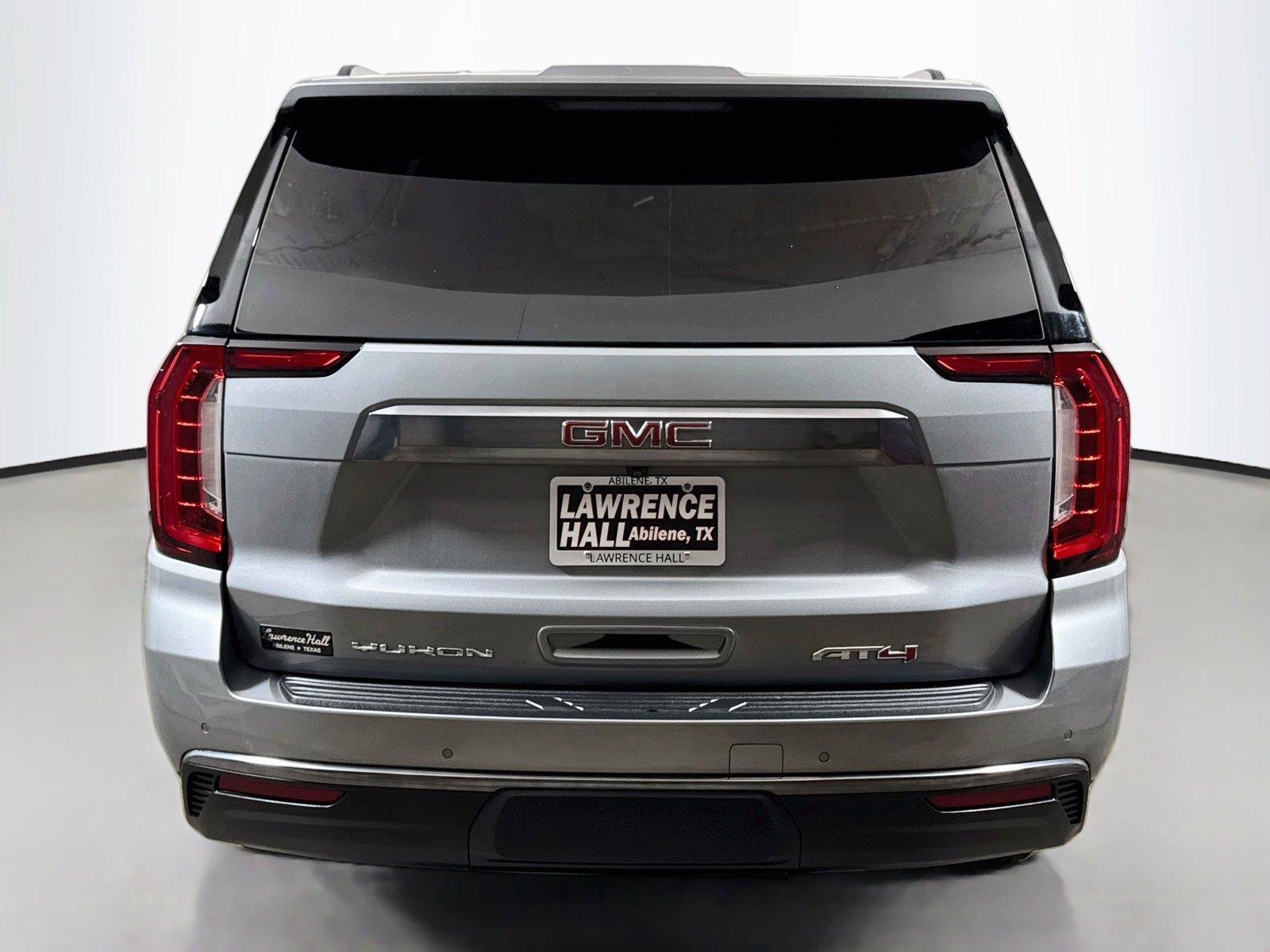 Certified 2024 GMC Yukon XL AT4 w/ Technology Package AWD/4WD image 5