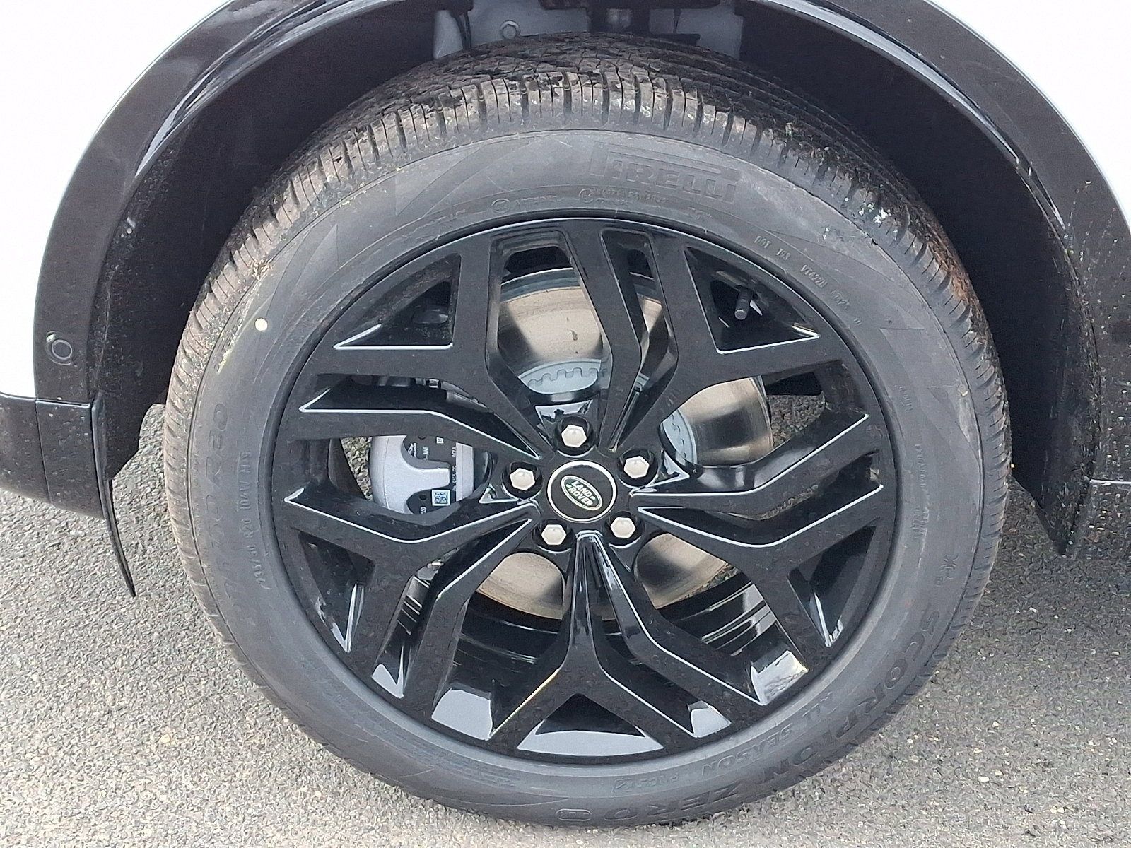 New 2026 Land Rover Discovery Sport Landmark image 6