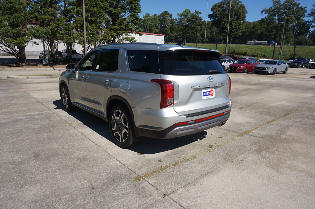 Used 2024 Hyundai Palisade SEL FWD image 24