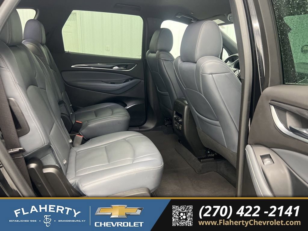 Used 2024 Buick Enclave Premium image 13
