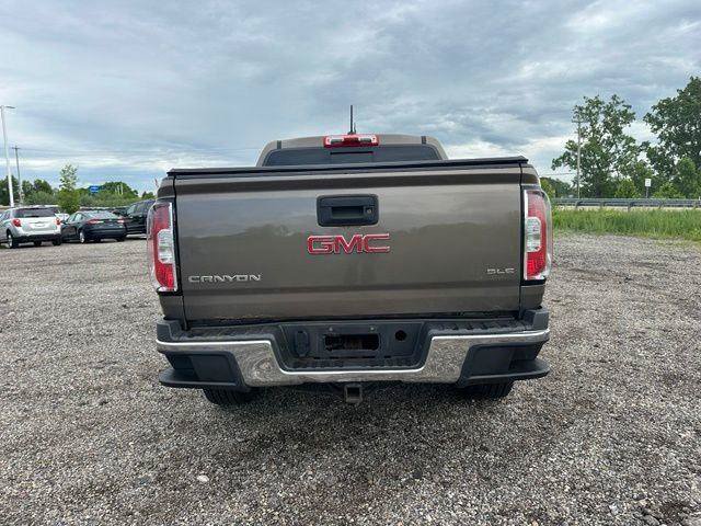 Used 2015 GMC Canyon SLE AWD/4WD image 5