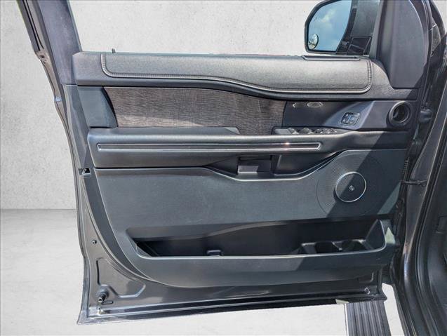 Used 2021 Ford Expedition Max Limited RWD image 23