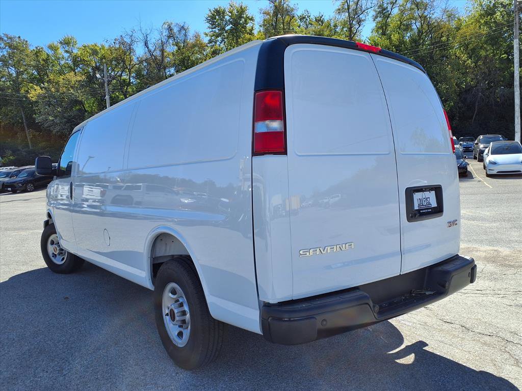 New 2025 GMC Savana 2500 Extended w/ Driver Convenience Package RWD image 24