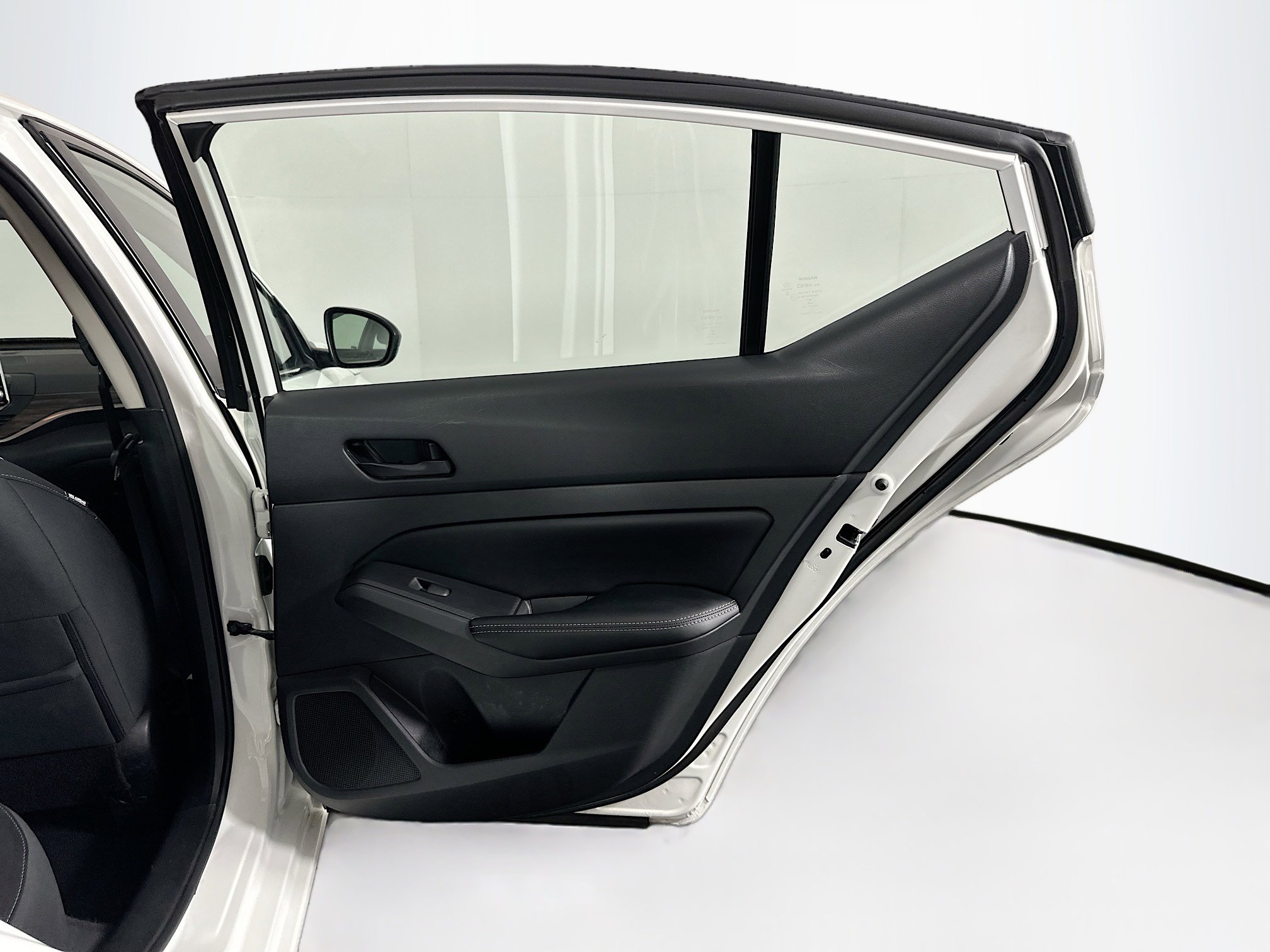 Used 2025 Nissan Altima 2.5 SV image 27