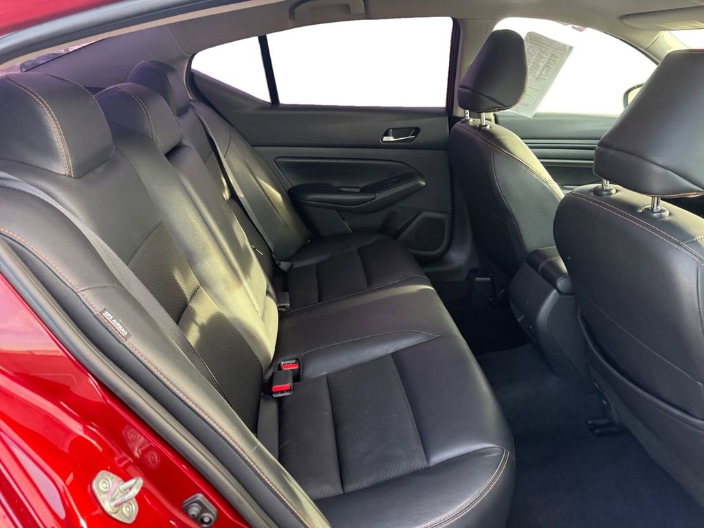 Used 2022 Nissan Altima 2.5 SR image 18