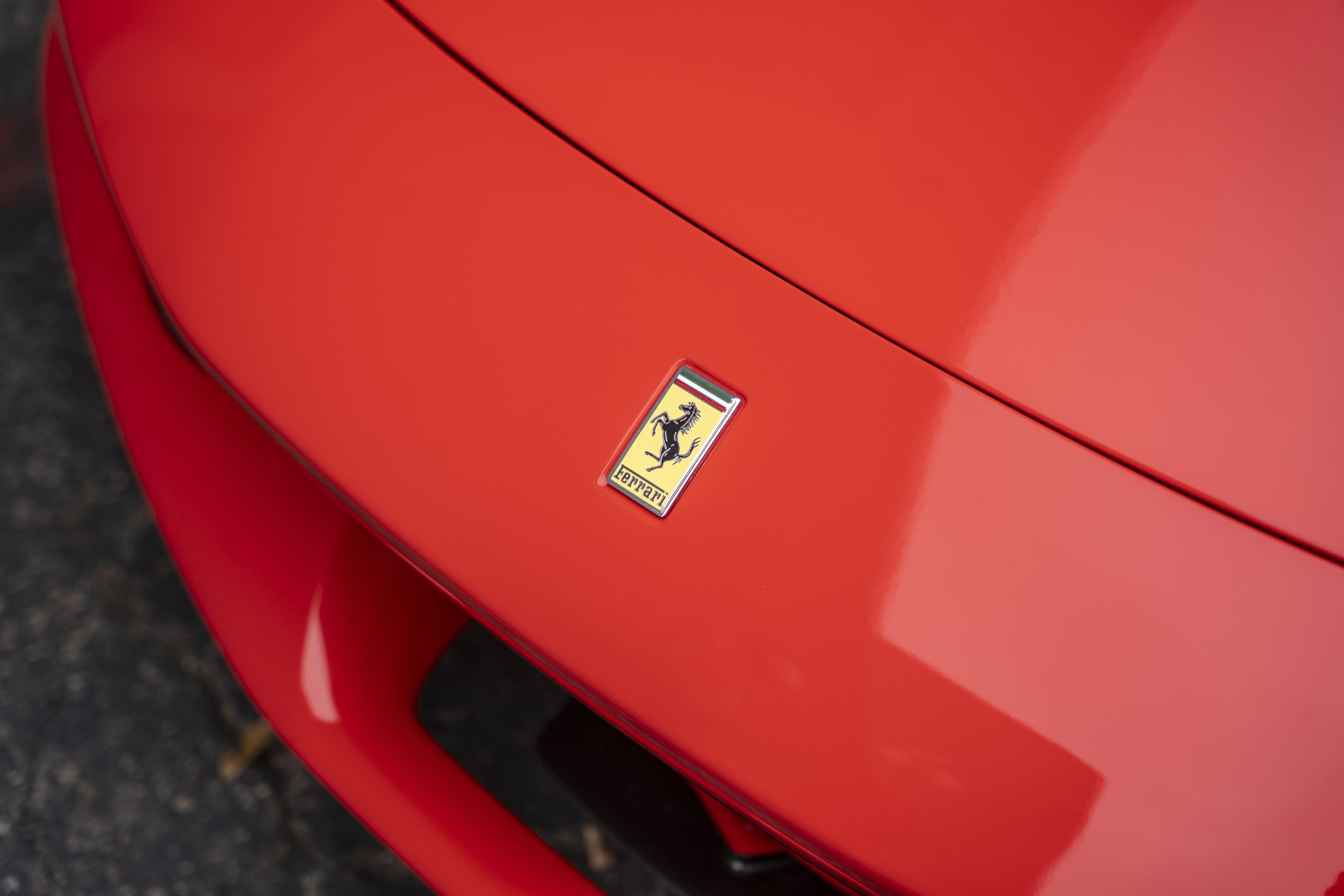 Used 2023 Ferrari 296 GTB RWD image 19