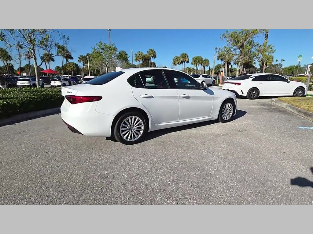 Used 2022 Alfa Romeo Giulia Sprint image 42