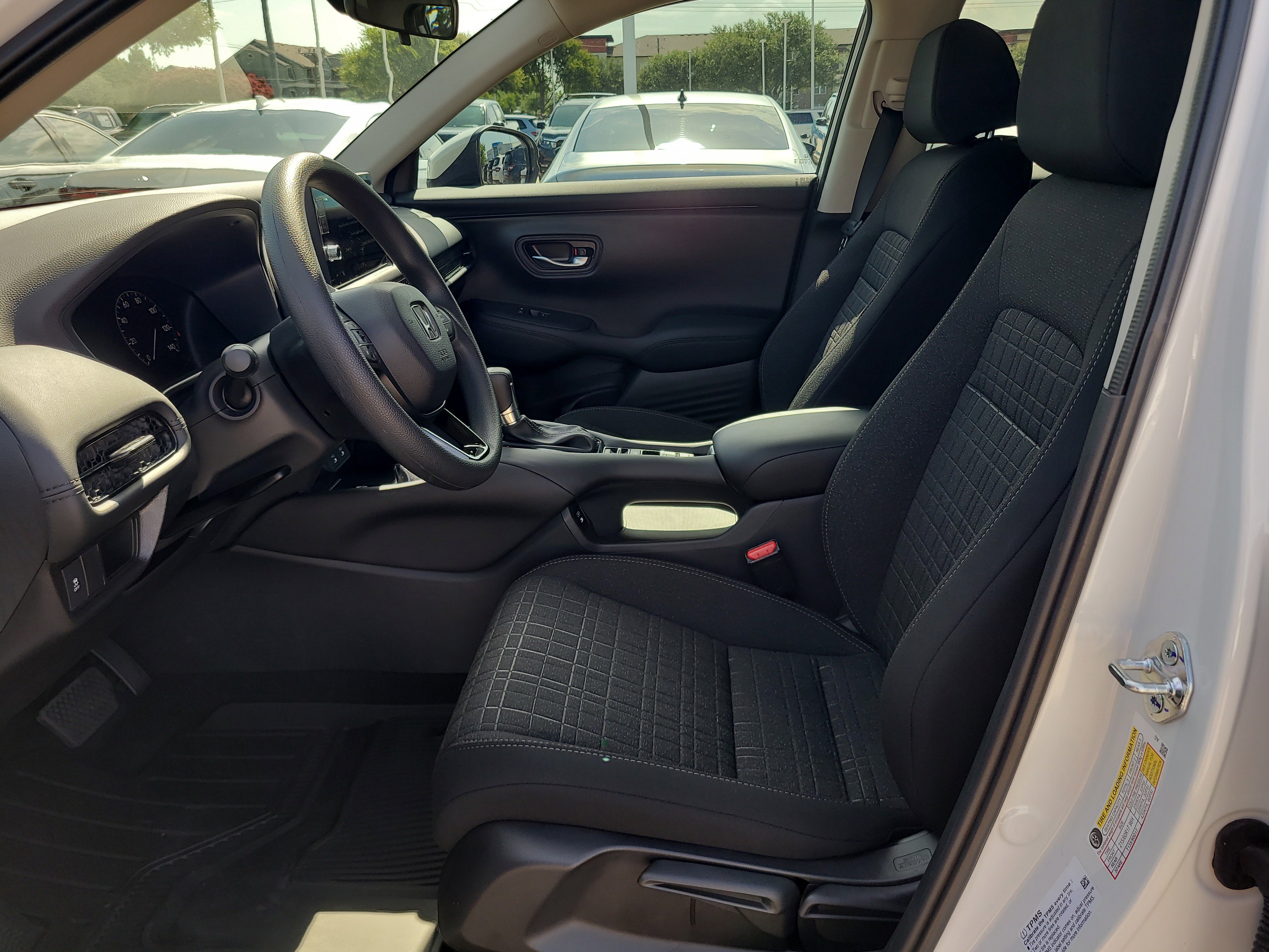New 2027 Honda HR-V LX image 15