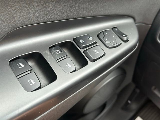 Used 2021 Hyundai Kona Ultimate w/ Cargo Package FWD image 17