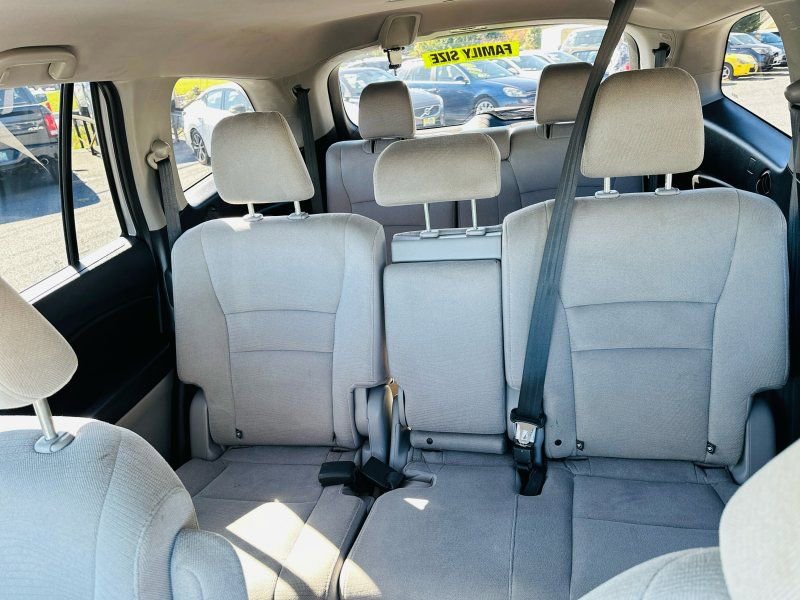 Used 2016 Honda Pilot LX image 12