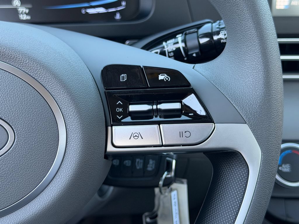 New 2026 Hyundai Elantra SE FWD image 24