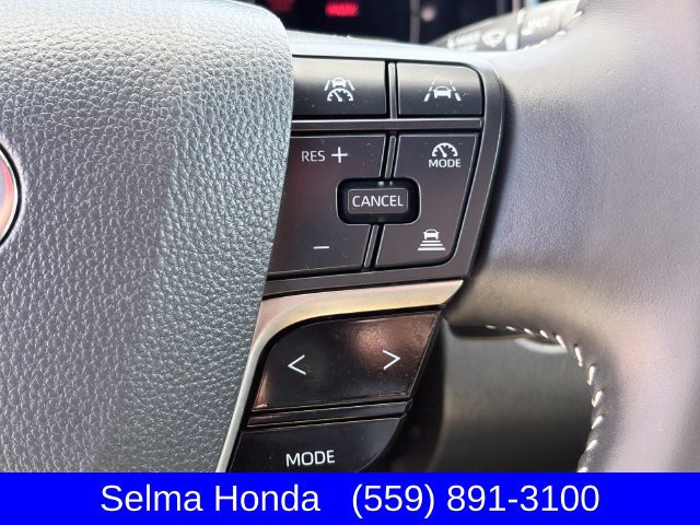 Used 2025 Toyota Camry SE FWD image 13