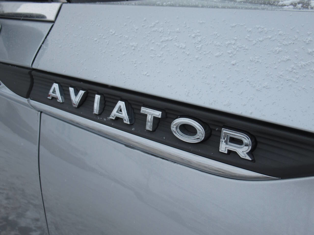 Used 2020 Lincoln Aviator Reserve w/ Equipment Group 201A image 5