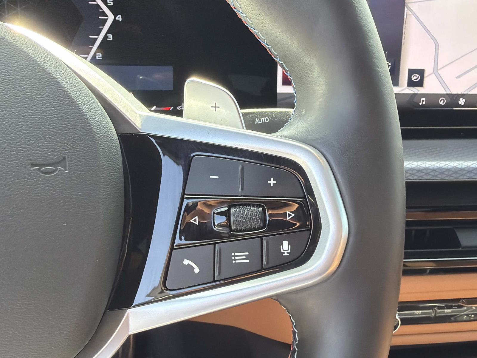 Used 2026 BMW M440i RWD image 13