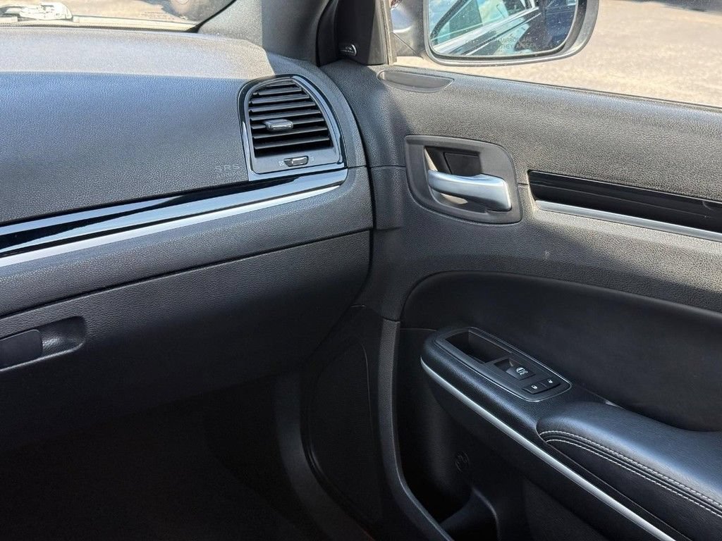 Used 2020 Chrysler 300 S RWD image 13