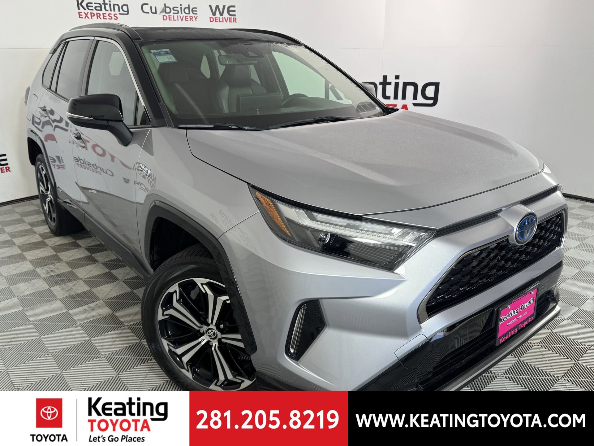 Used 2023 Toyota RAV4 XSE image 2