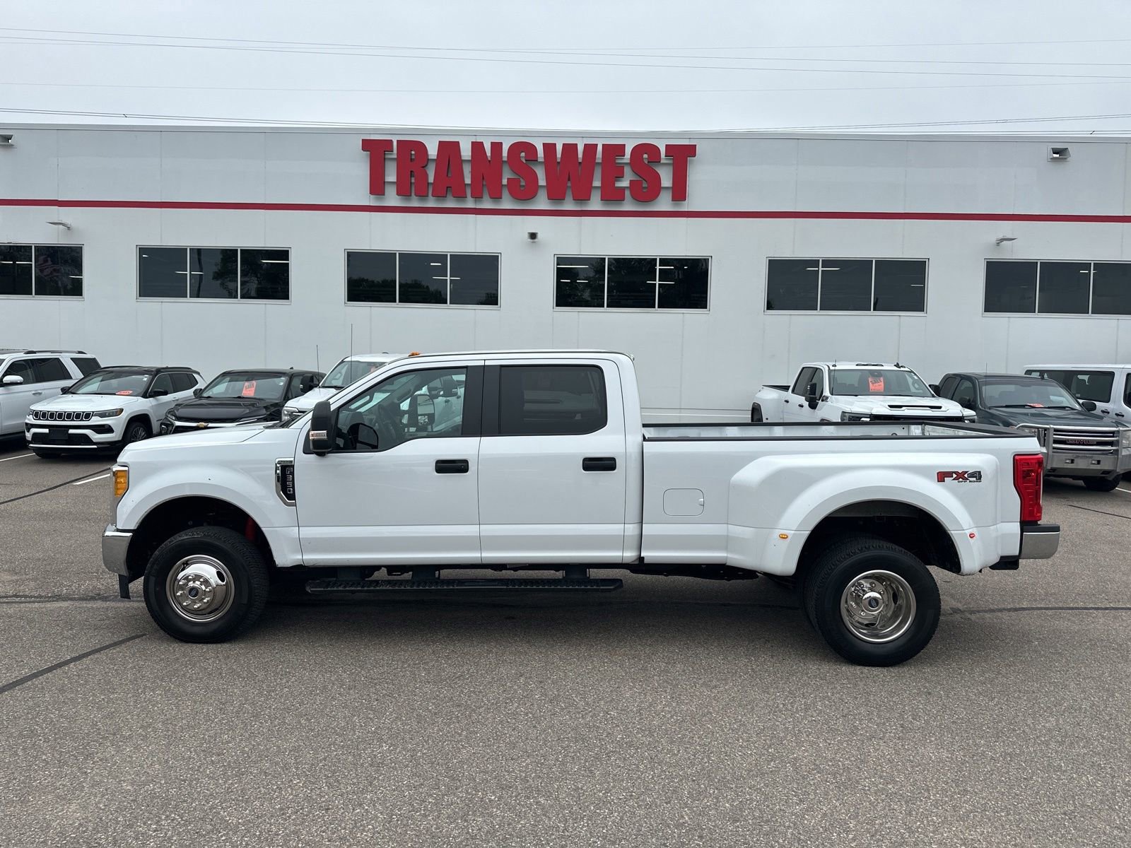 Used 2017 Ford F350 XL w/ Power Equipment Group AWD/4WD image 2