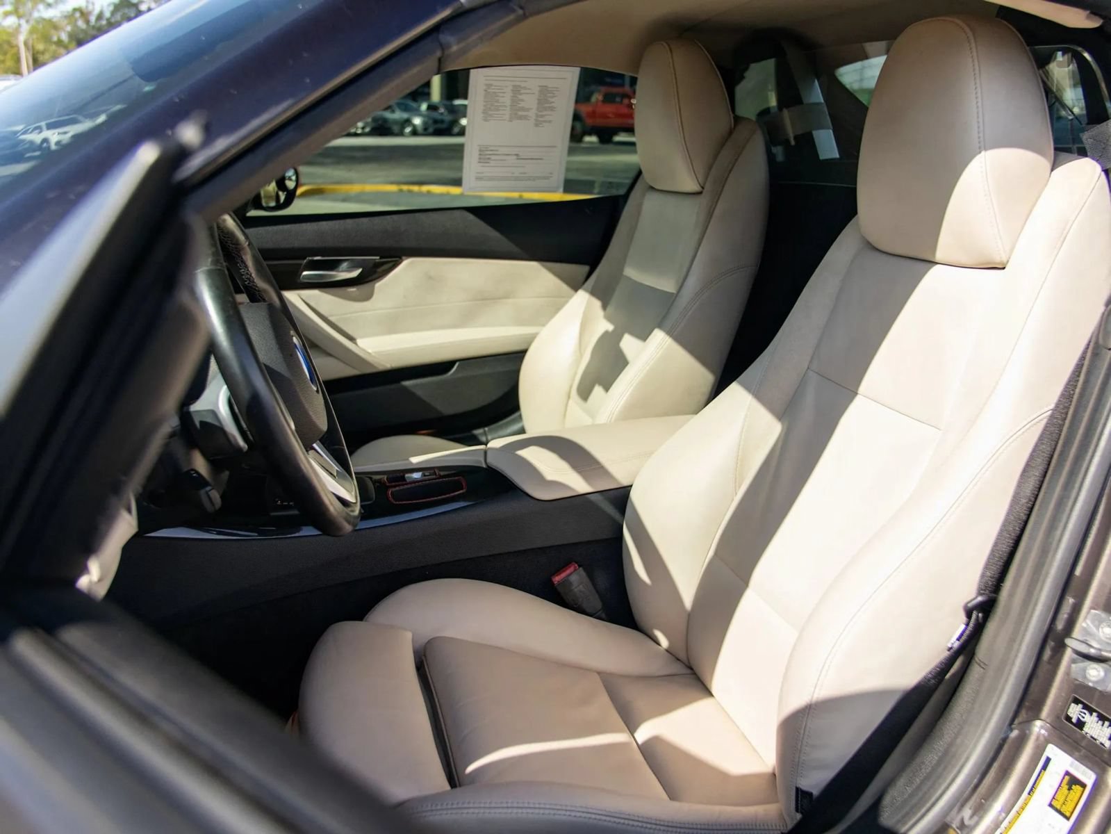 Used 2011 BMW Z4 sDrive30i RWD image 33