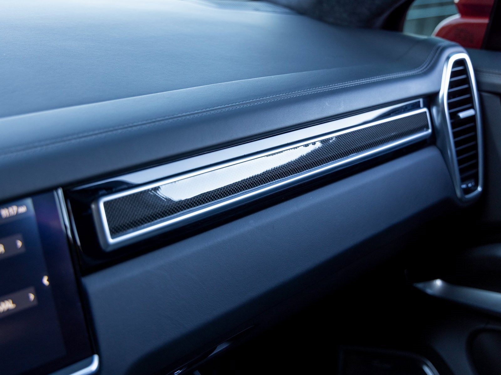 Certified 2020 Porsche Cayenne Turbo image 44