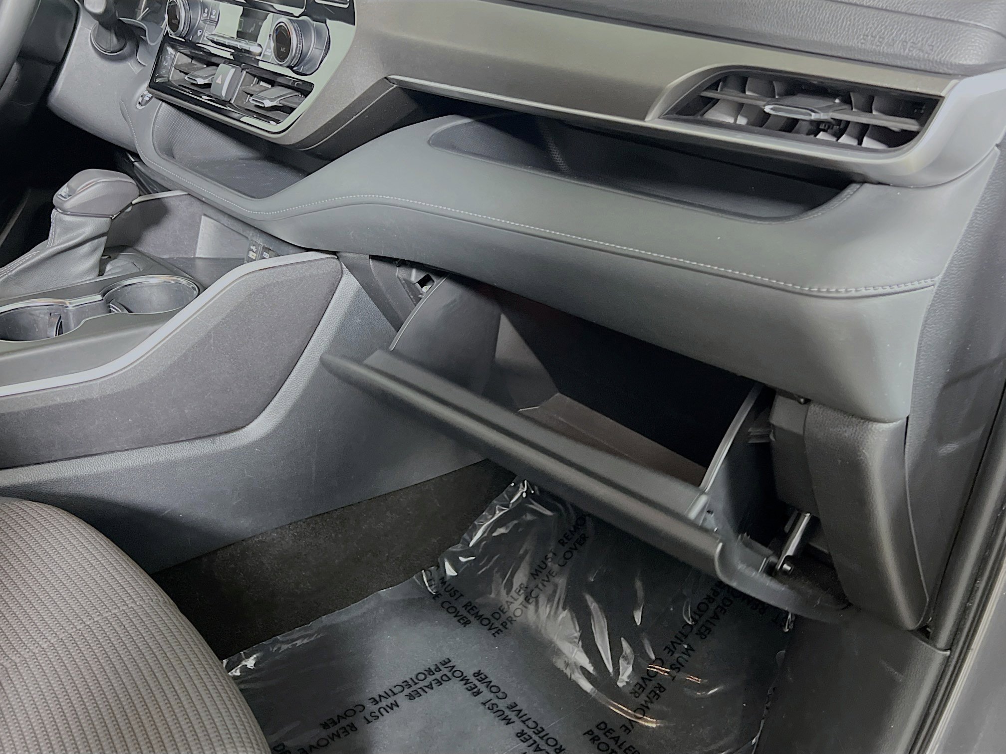 Used 2023 Toyota Highlander LE image 35