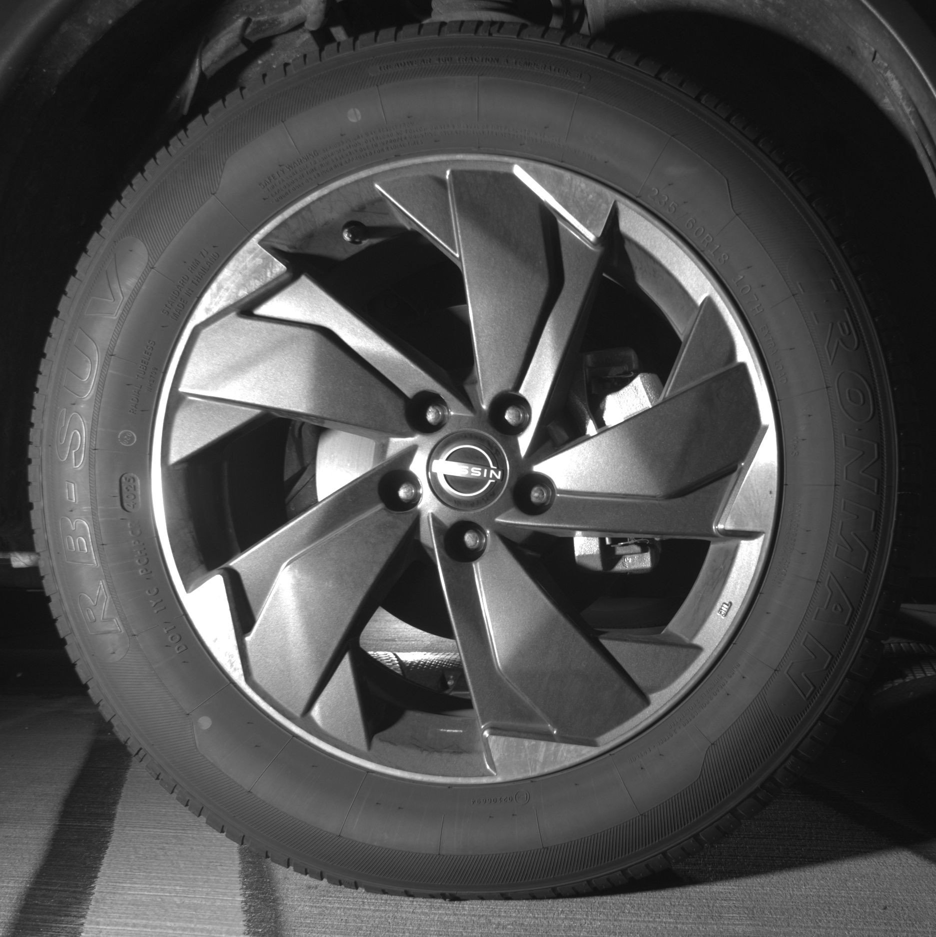 Used 2025 Nissan Rogue SV AWD/4WD image 13