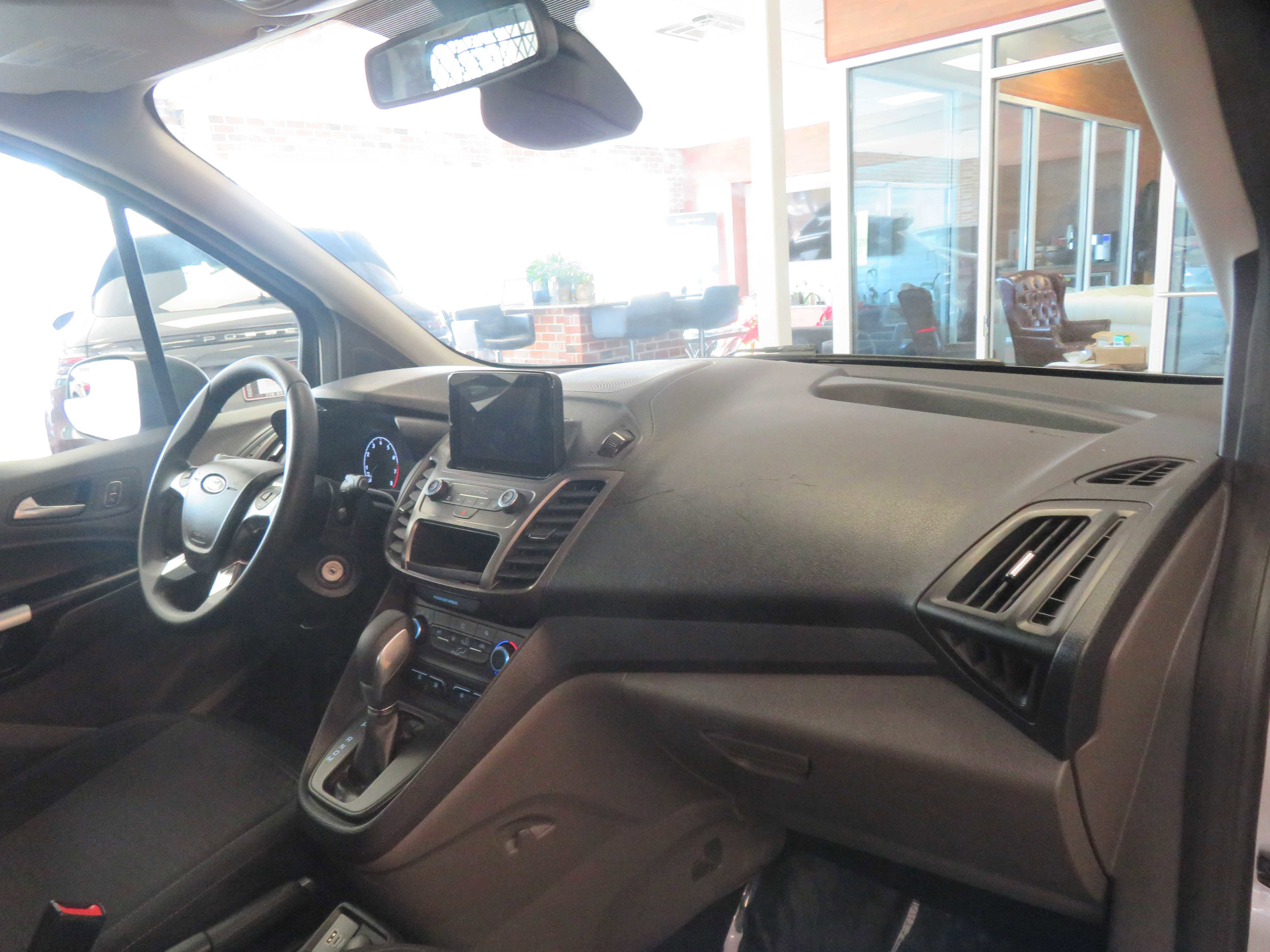 Used 2022 Ford Transit Connect XLT image 36