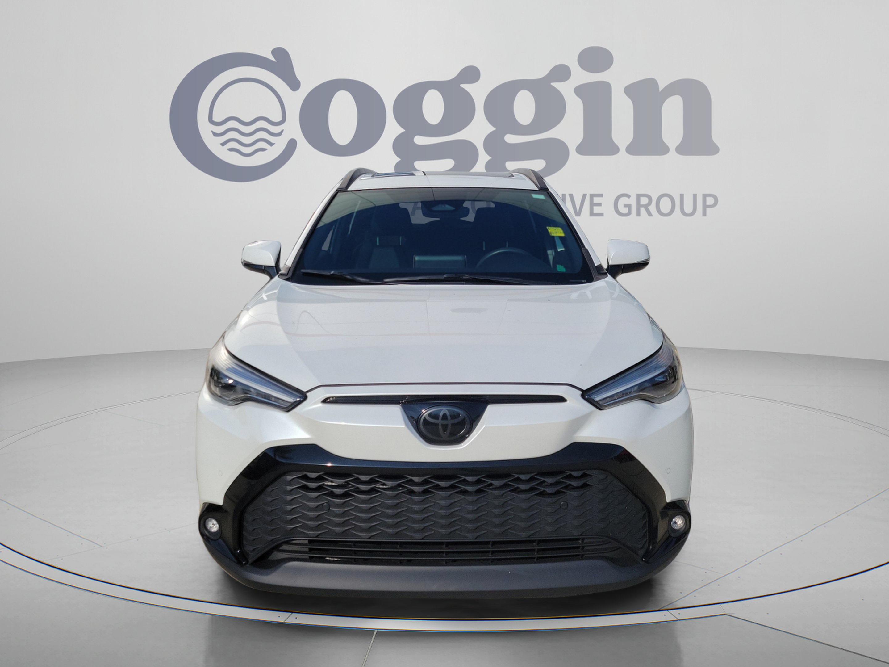 Used 2023 Toyota Corolla Cross AWD Hybrid w/ Convenience Package image 5