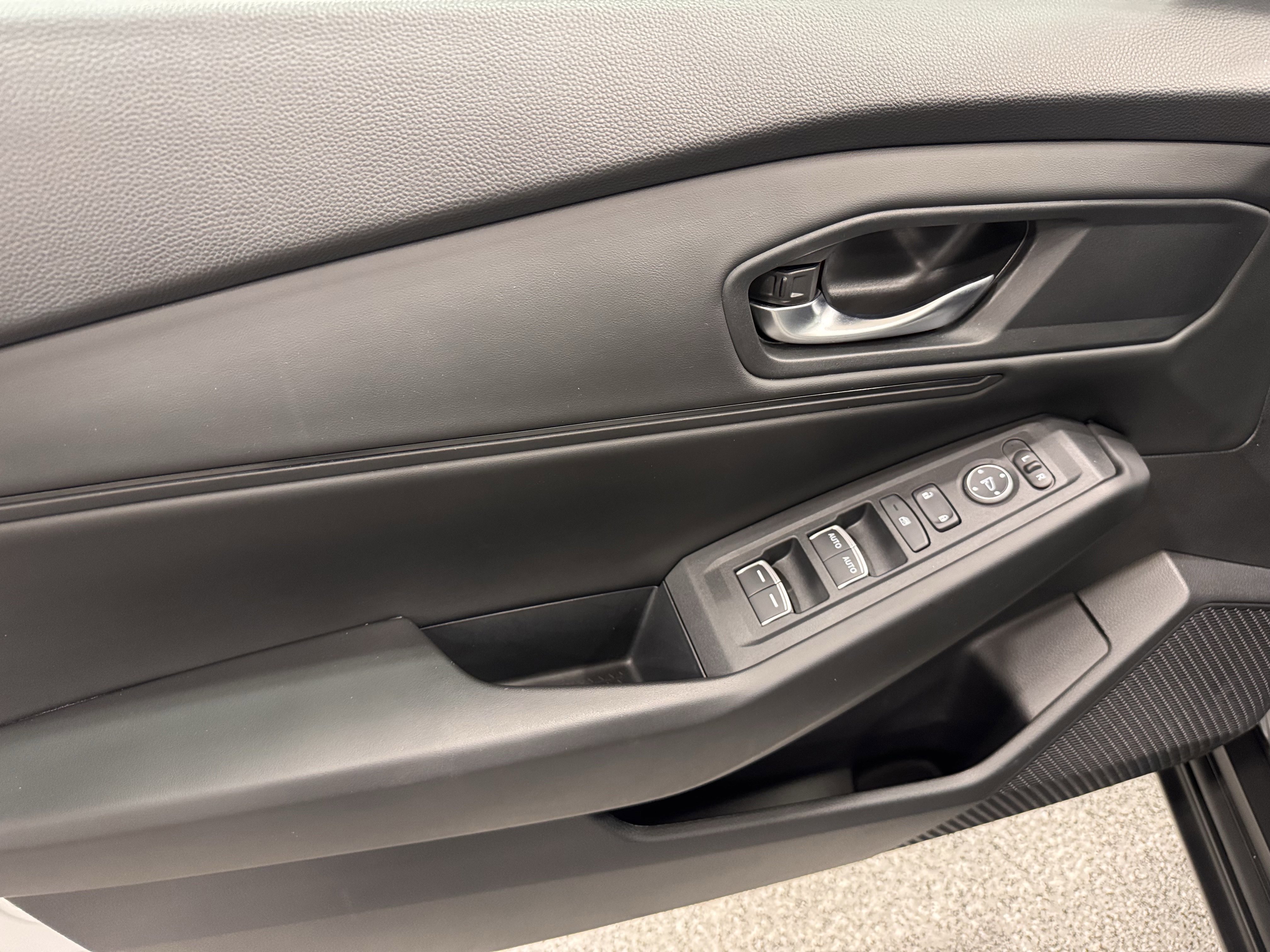 Used 2024 Honda Accord EX image 21