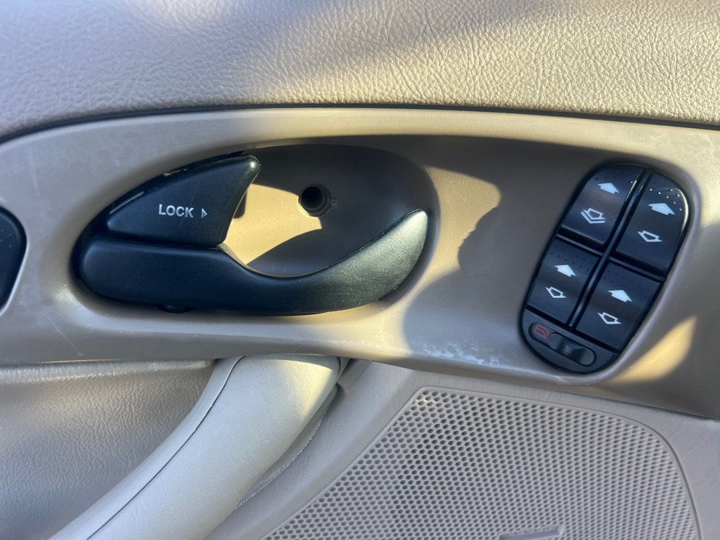 Used 2006 Ford Focus ZX4 Sedan FWD image 23