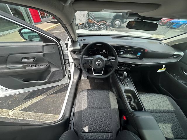 New 2025 Nissan Kicks SV w/ SV Premium Package AWD/4WD image 24