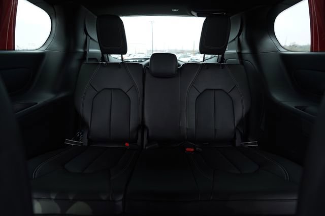 New 2026 Chrysler Pacifica Select FWD image 26