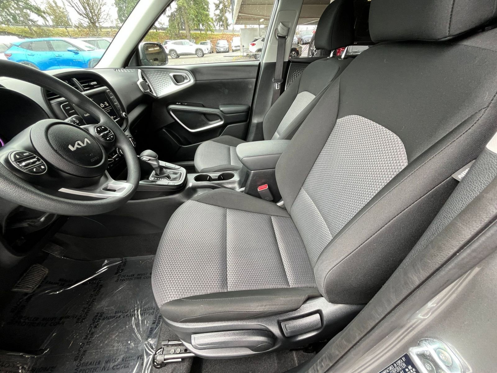 Used 2025 Kia Soul LX w/ LX Technology Package image 27