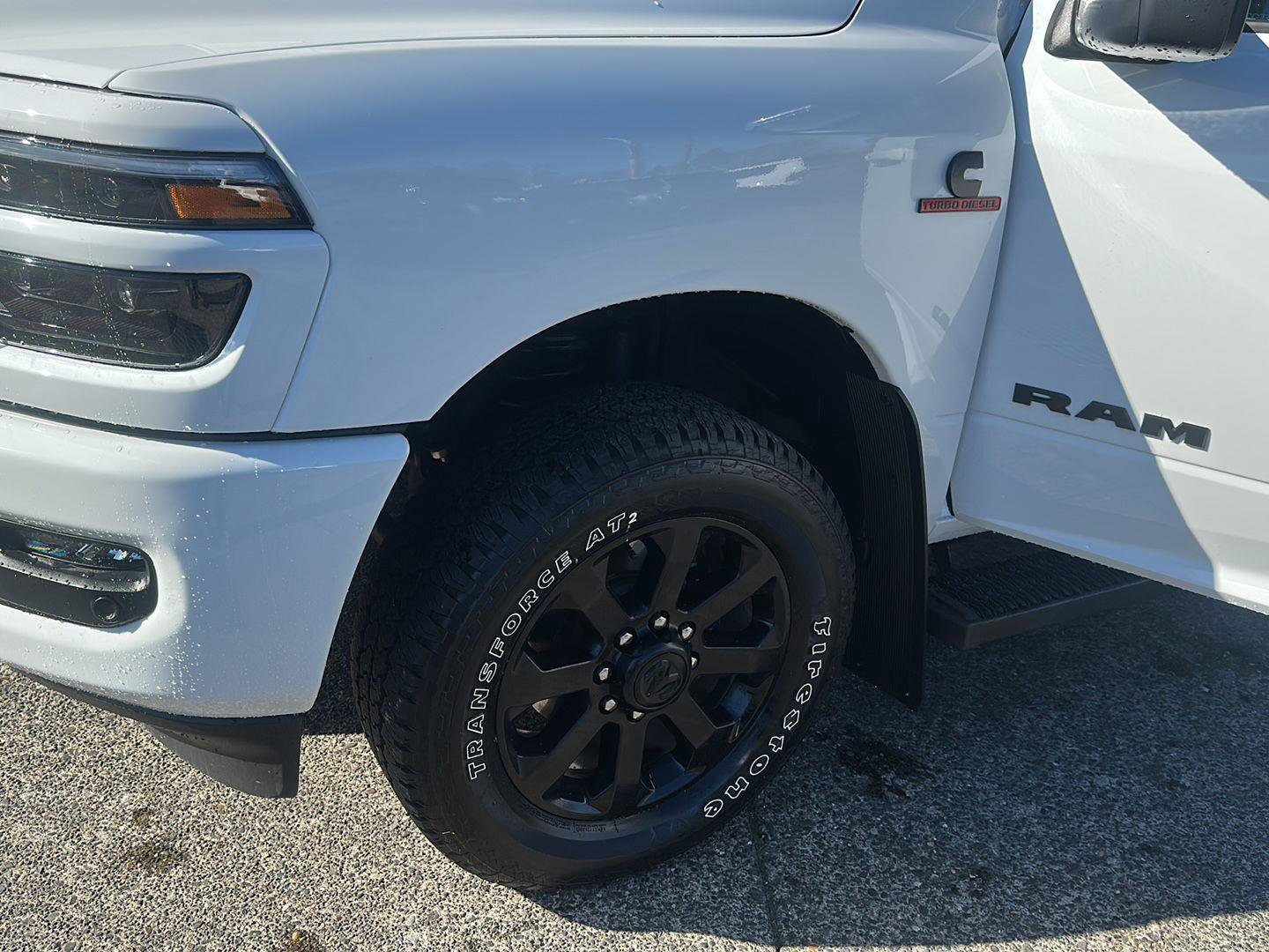 Used 2025 RAM 3500 Laramie w/ Night Edition image 13