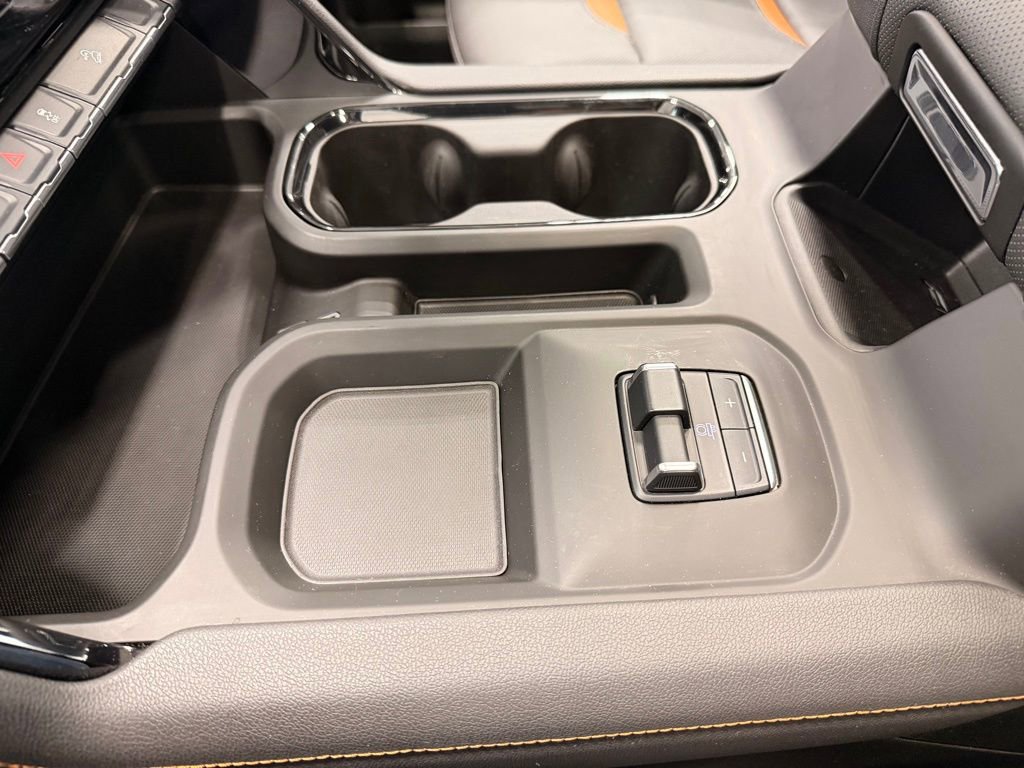 Used 2025 GMC Sierra 2500 AT4 w/ AT4 Premium Plus Package image 52