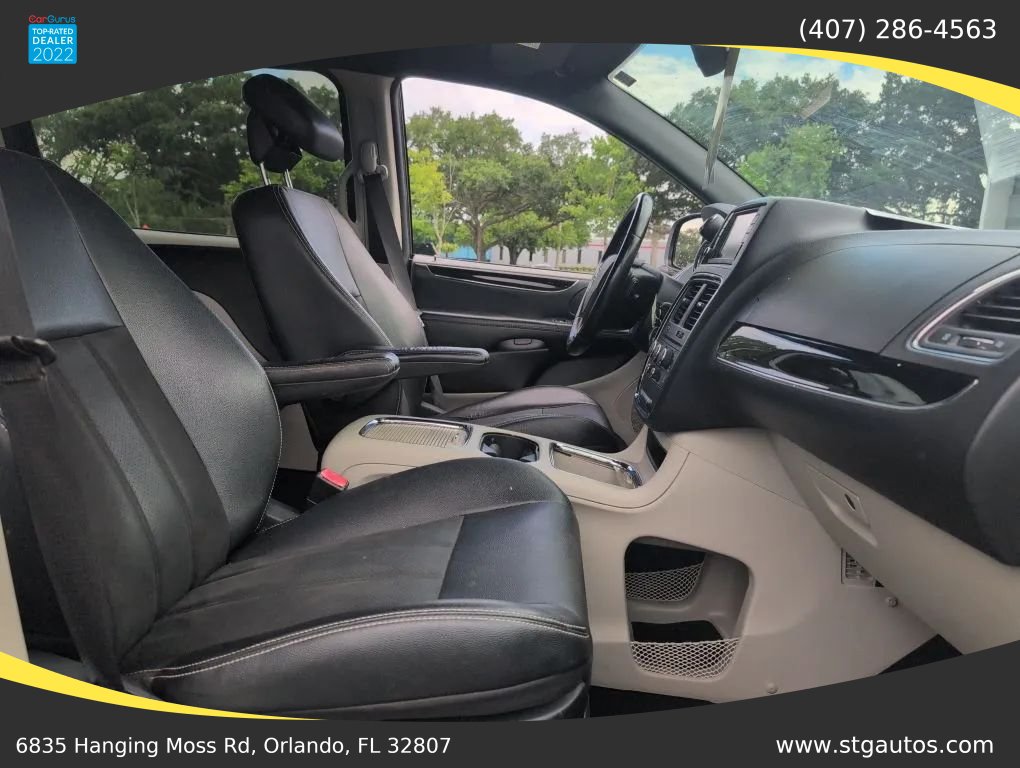 Used 2020 Dodge Grand Caravan SXT FWD image 24