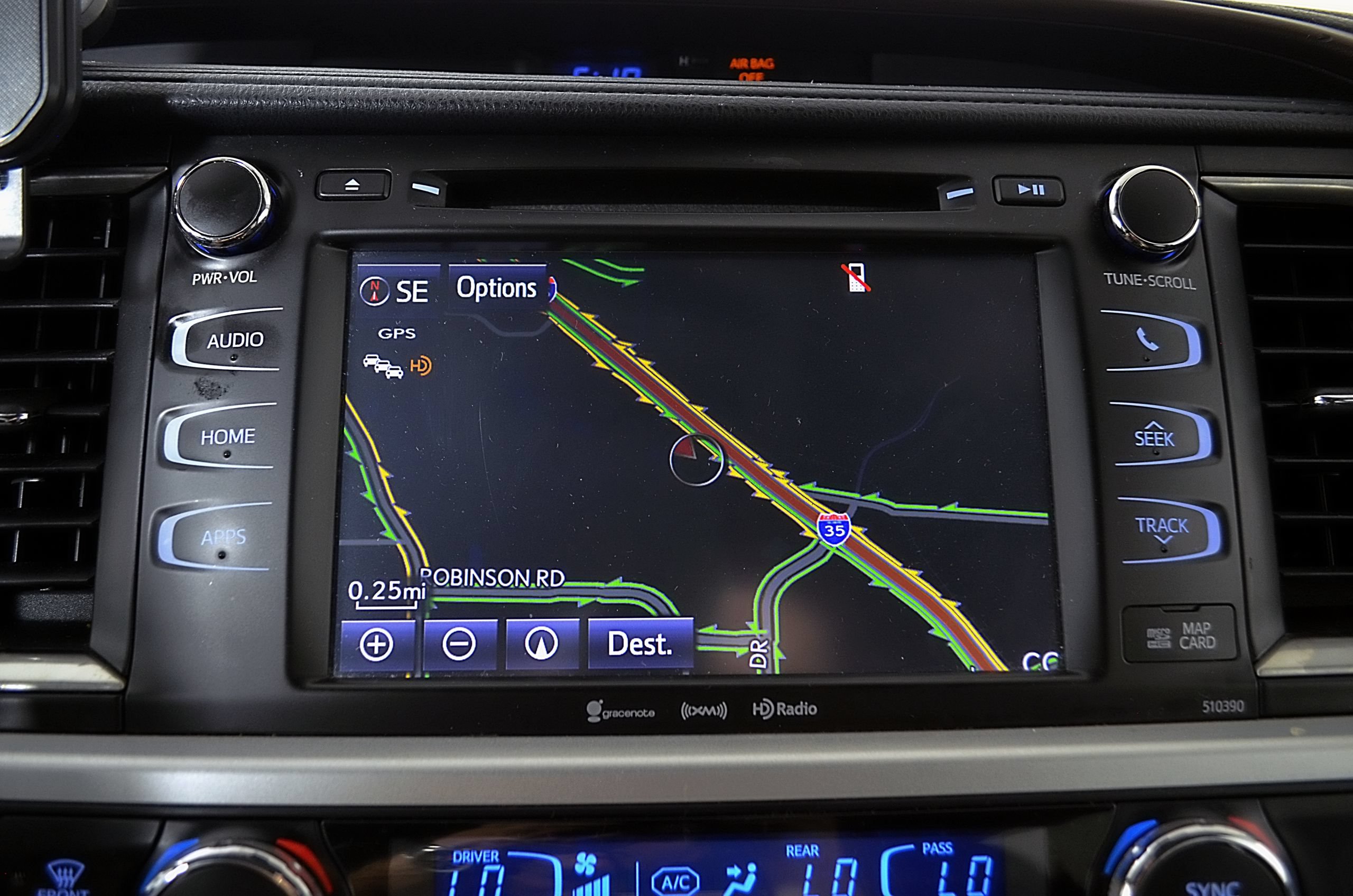 Used 2019 Toyota Highlander XLE AWD/4WD image 29