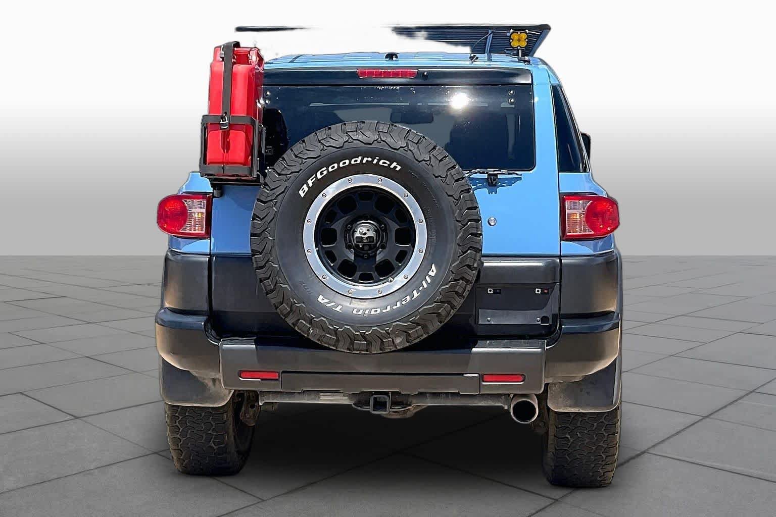 Used 2011 Toyota FJ Cruiser 4WD w/ TRD Sport Pkg image 5