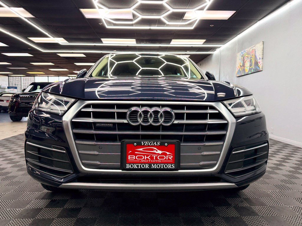 Used 2020 Audi Q5 2.0T Premium Plus w/ Premium Plus Package AWD/4WD image 3
