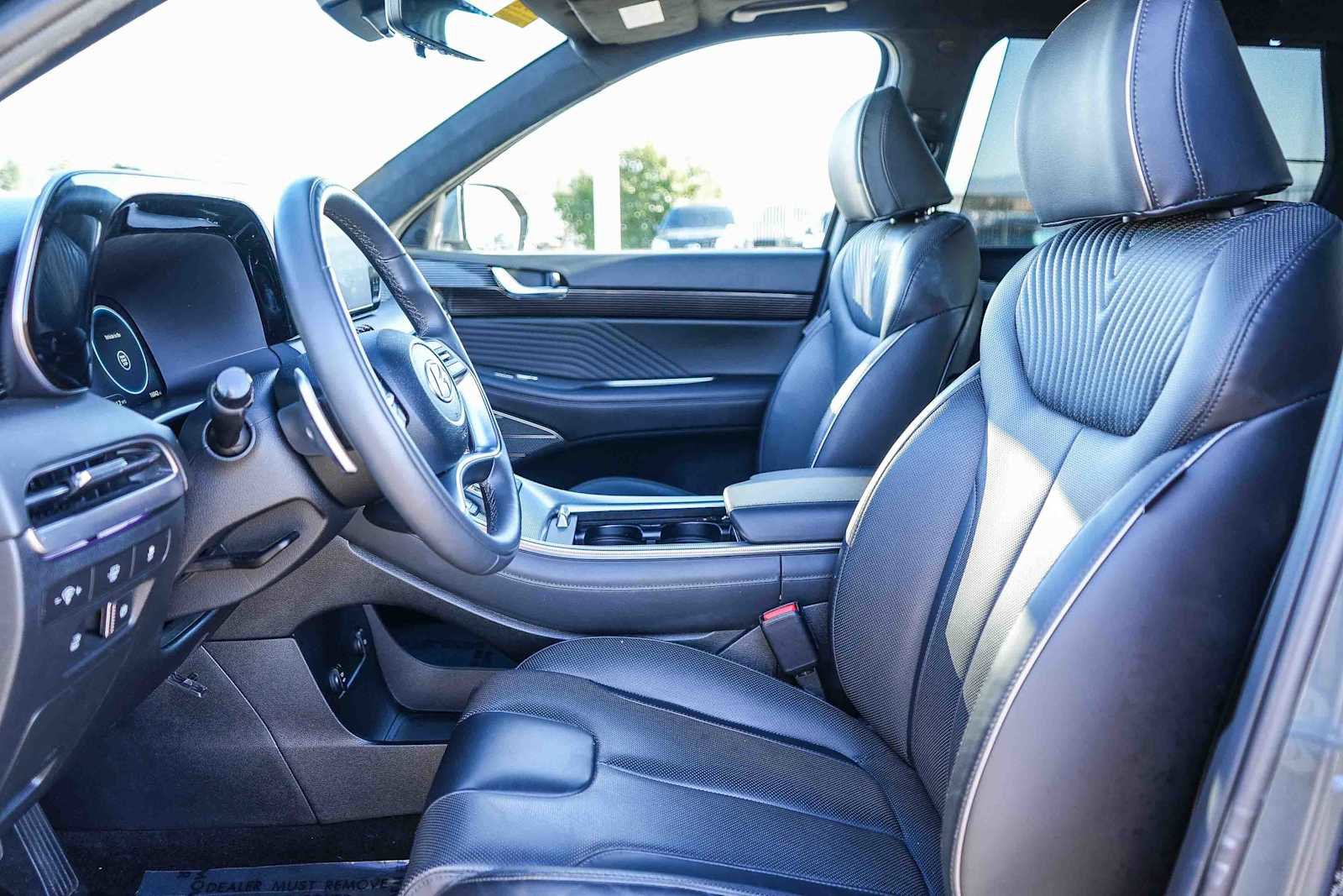 Used 2025 Hyundai Palisade Calligraphy image 17