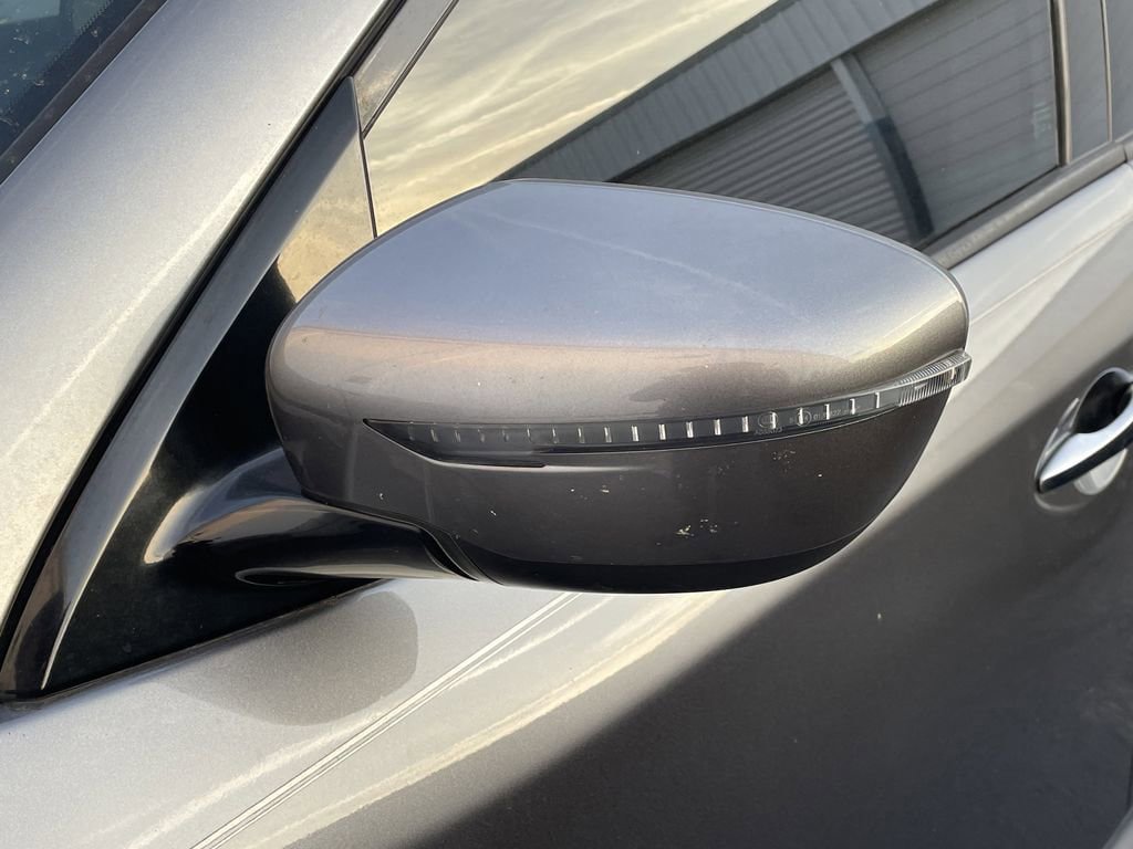 Used 2018 Nissan Pathfinder S FWD image 10