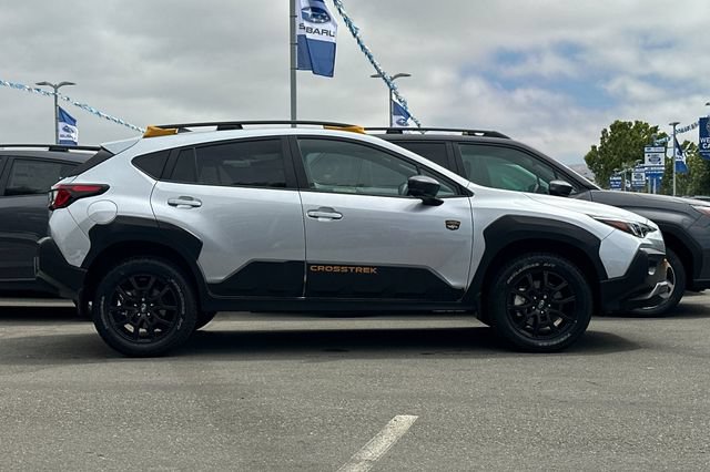 Used 2025 Subaru Crosstrek 2.5i Wilderness w/ Crosstrek Mirror Package AWD/4WD image 3